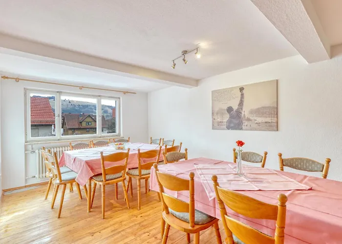 Апартаменты 123 *